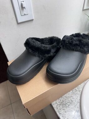 Women's Black Faux-Fur Lined Slip-On Clog